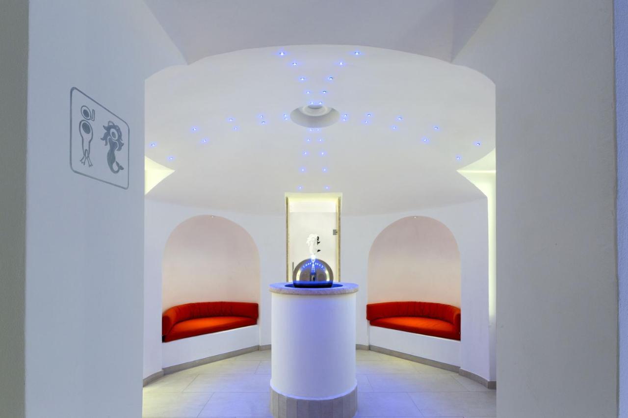 Hotel Corallaro Santa Teresa Gallura Eksteriør billede
